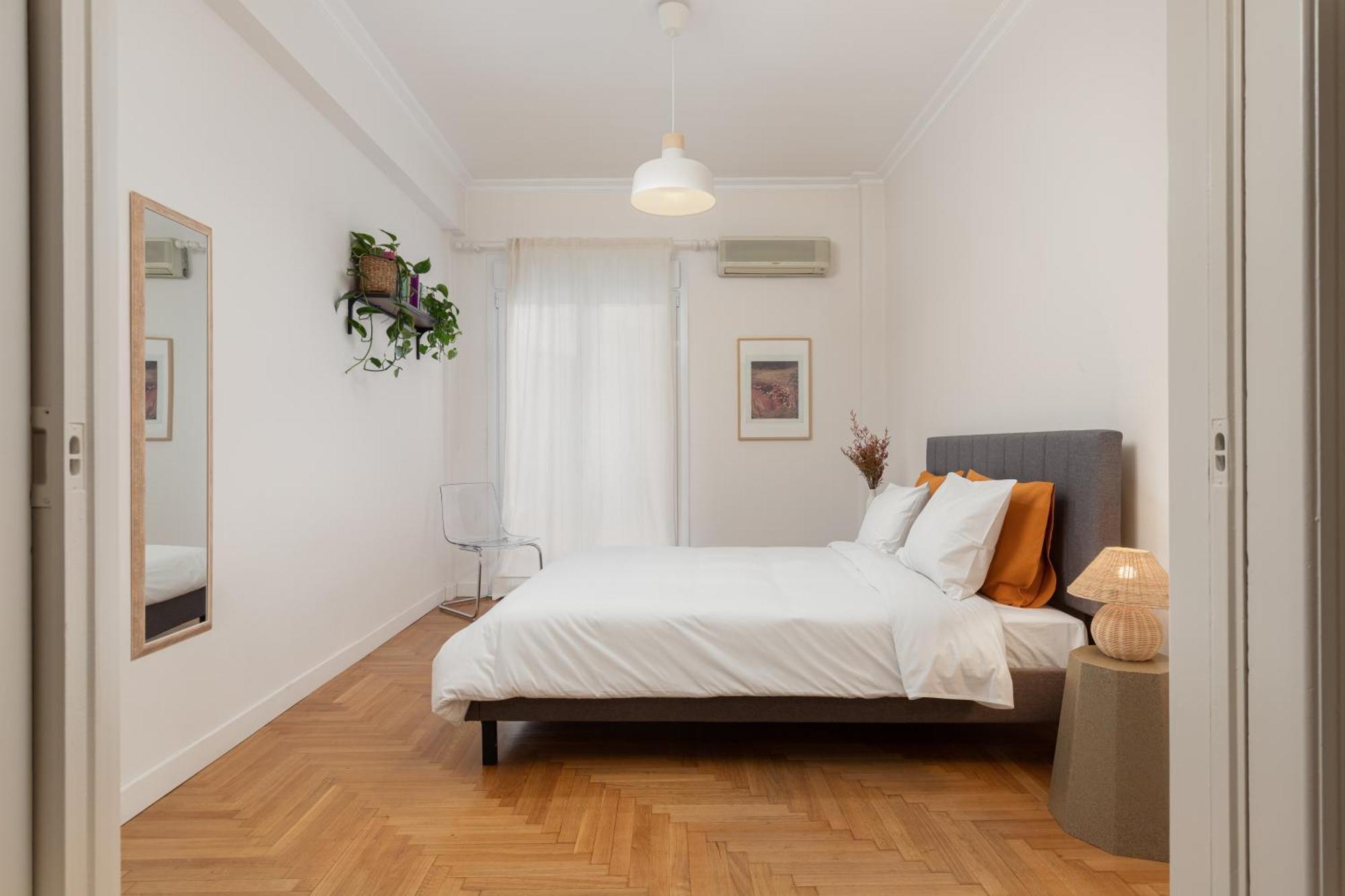 Peaceful Apartment In Neapoli, Exarcheia Atene Esterno foto